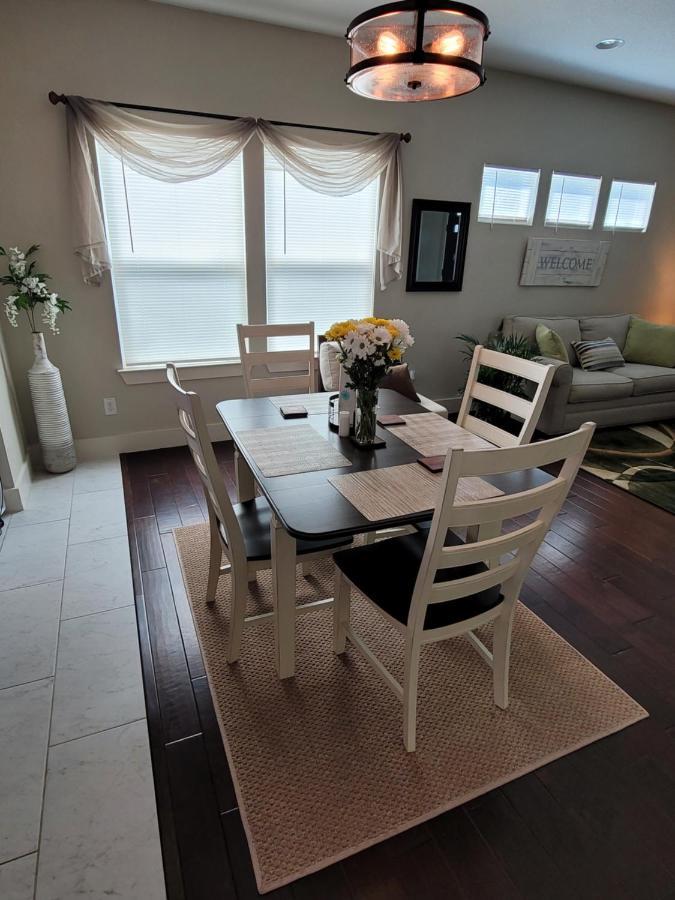 Spacious Townhouse Minutes From Downtown Sa. San Antonio Dış mekan fotoğraf